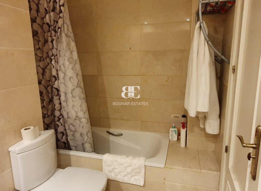 Wiederverkauf - apartment -
Marbella - Nueva Andalucía
