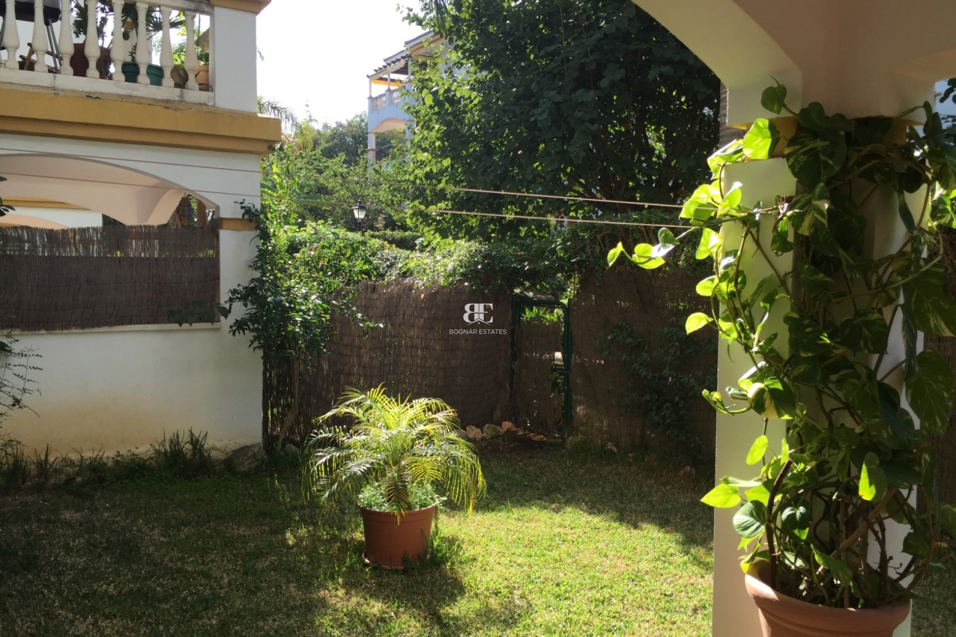 Wiederverkauf - apartment -
Marbella - Nueva Andalucía