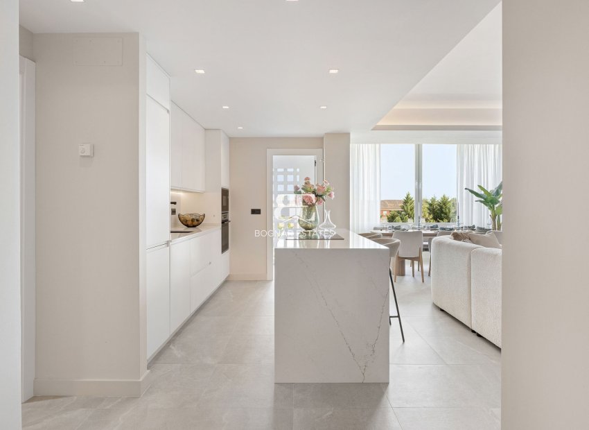 Wiederverkauf - apartment -
Marbella - Nueva Andalucía