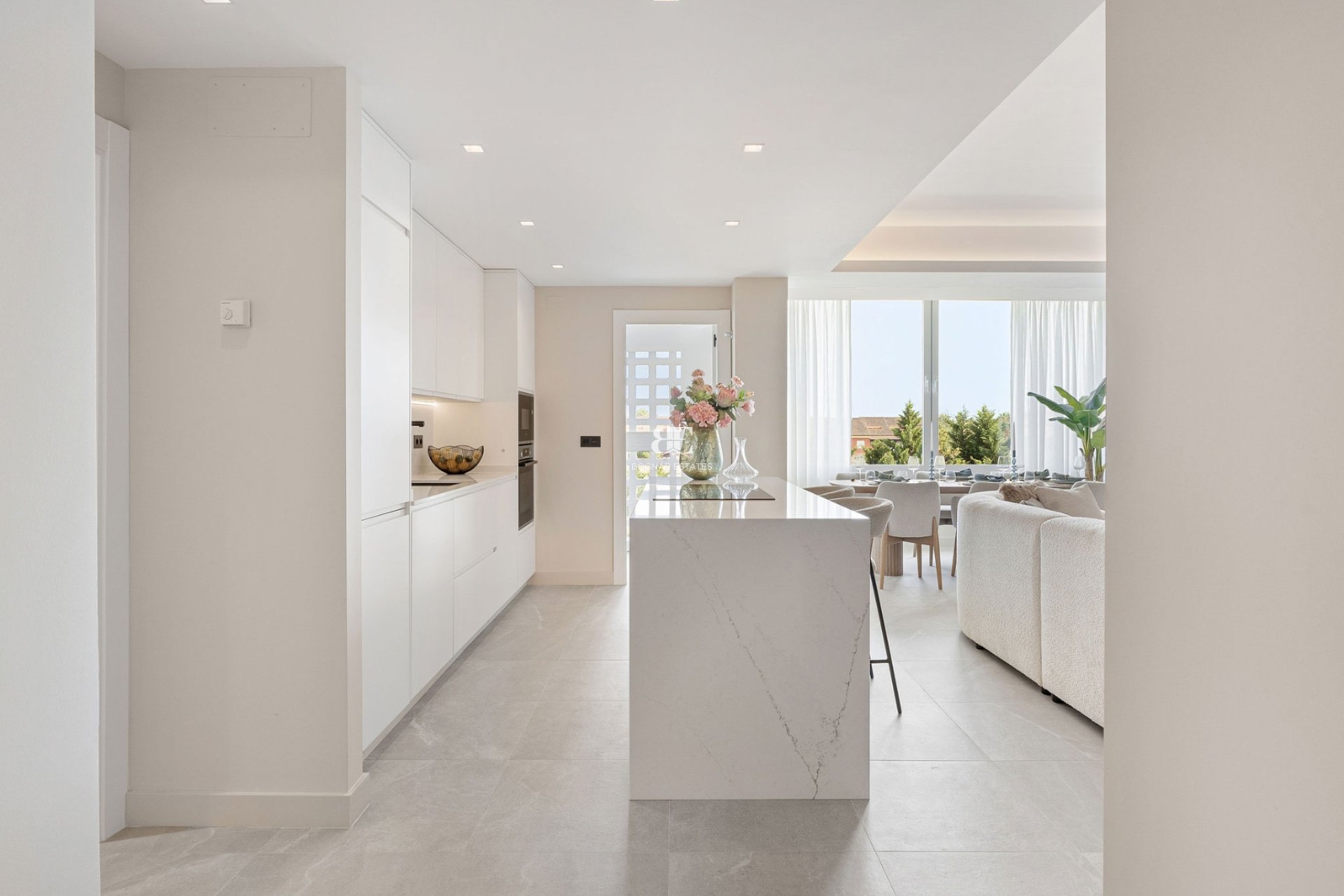 Wiederverkauf - apartment -
Marbella - Nueva Andalucía