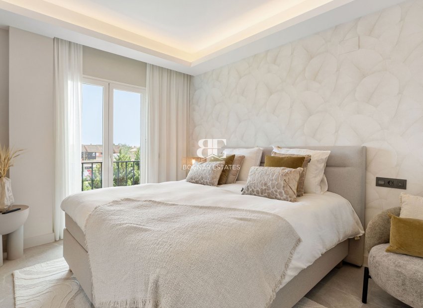 Wiederverkauf - apartment -
Marbella - Nueva Andalucía