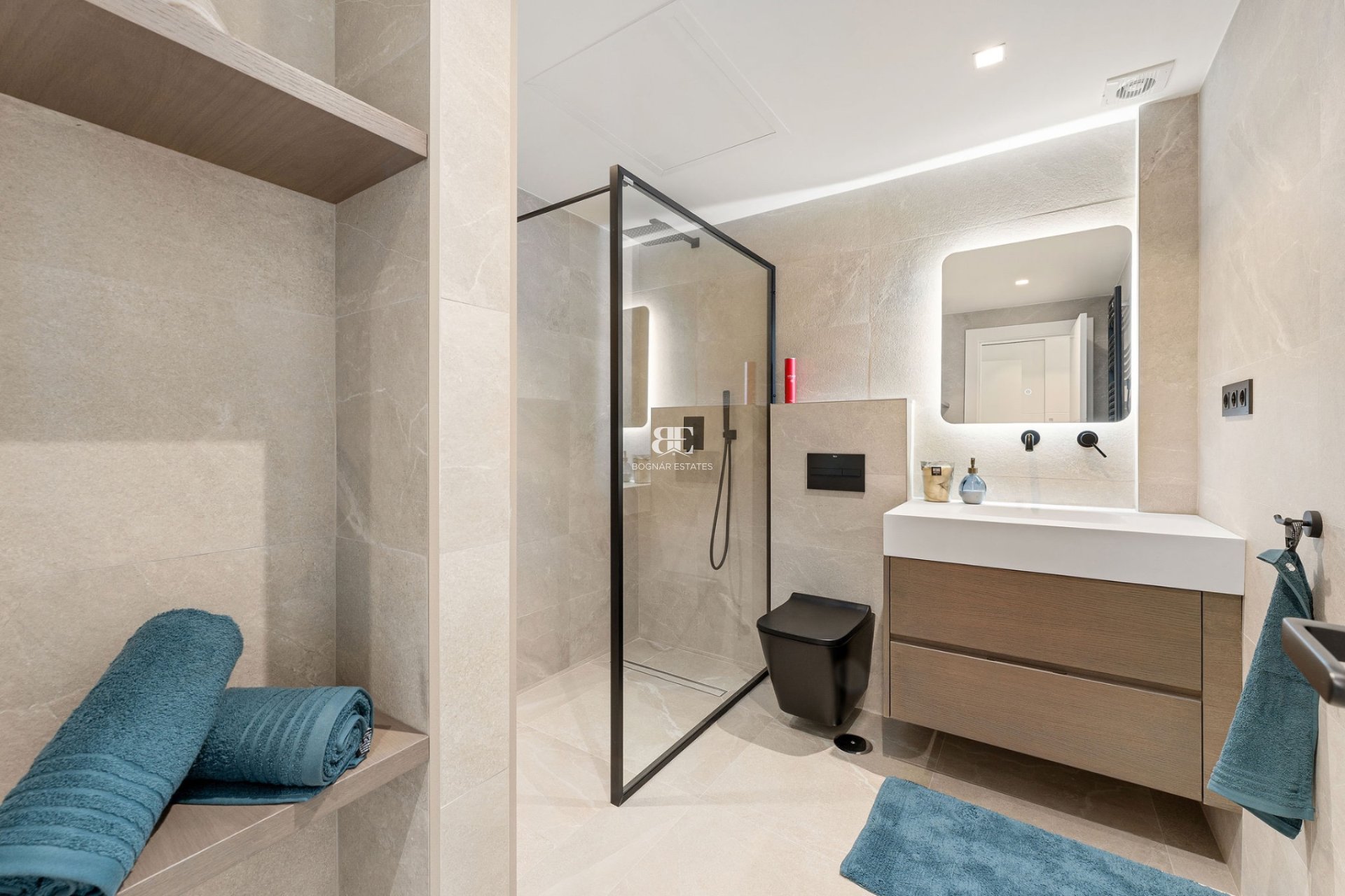 Wiederverkauf - apartment -
Marbella - Nueva Andalucía