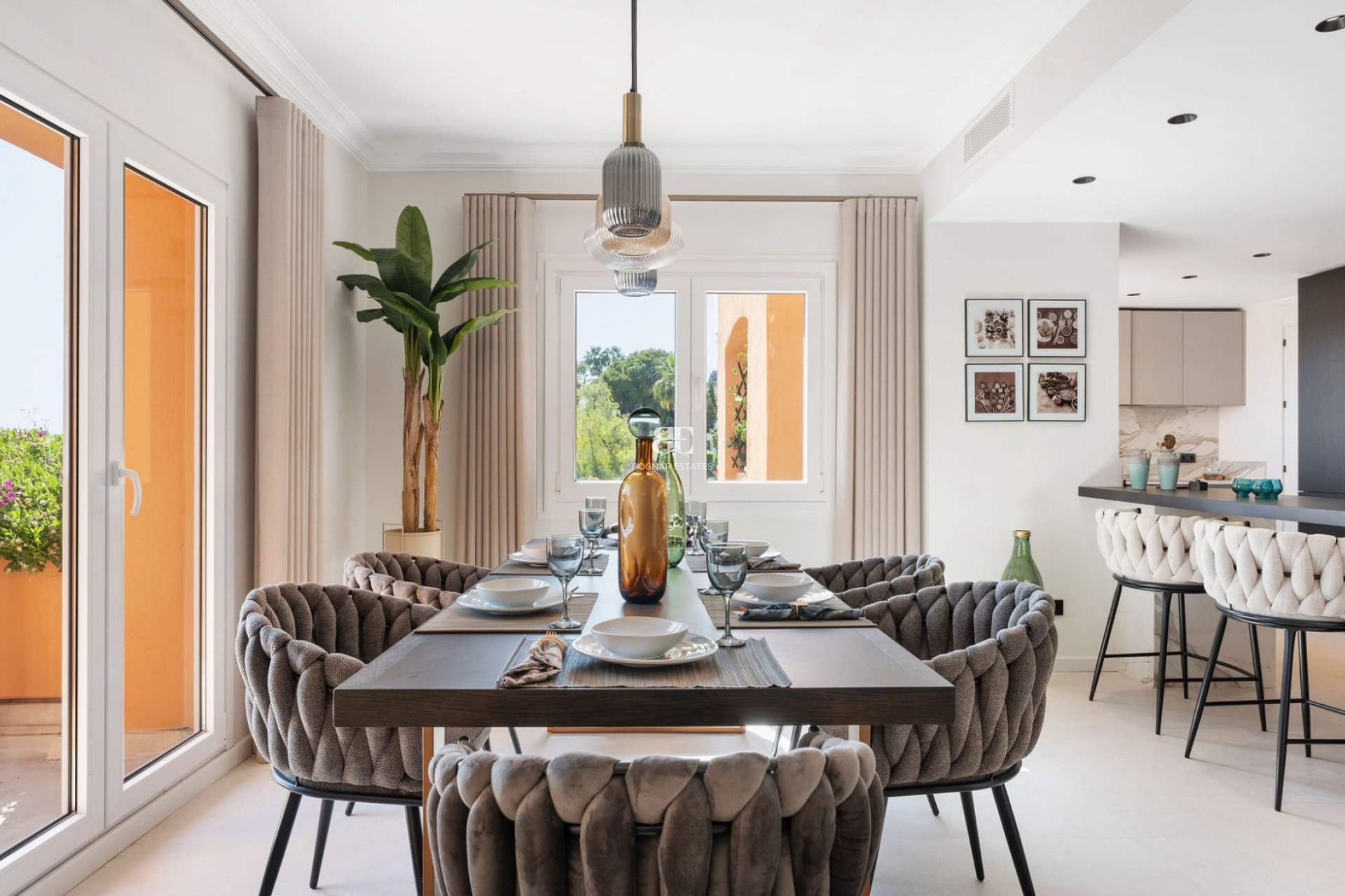 Wiederverkauf - apartment -
Marbella - Nueva Andalucía