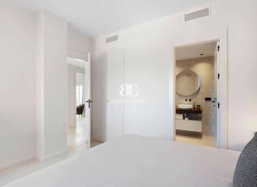 Wiederverkauf - apartment -
Marbella - Nueva Andalucía