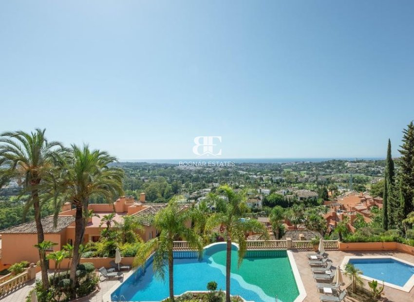 Wiederverkauf - apartment -
Marbella - Nueva Andalucía