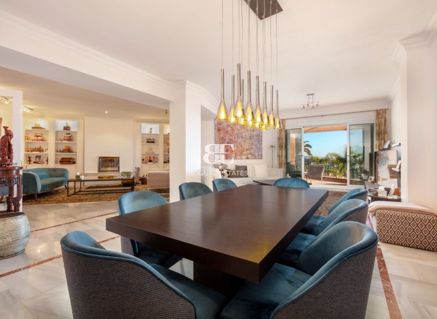 Wiederverkauf - apartment -
Marbella - Nueva Andalucía