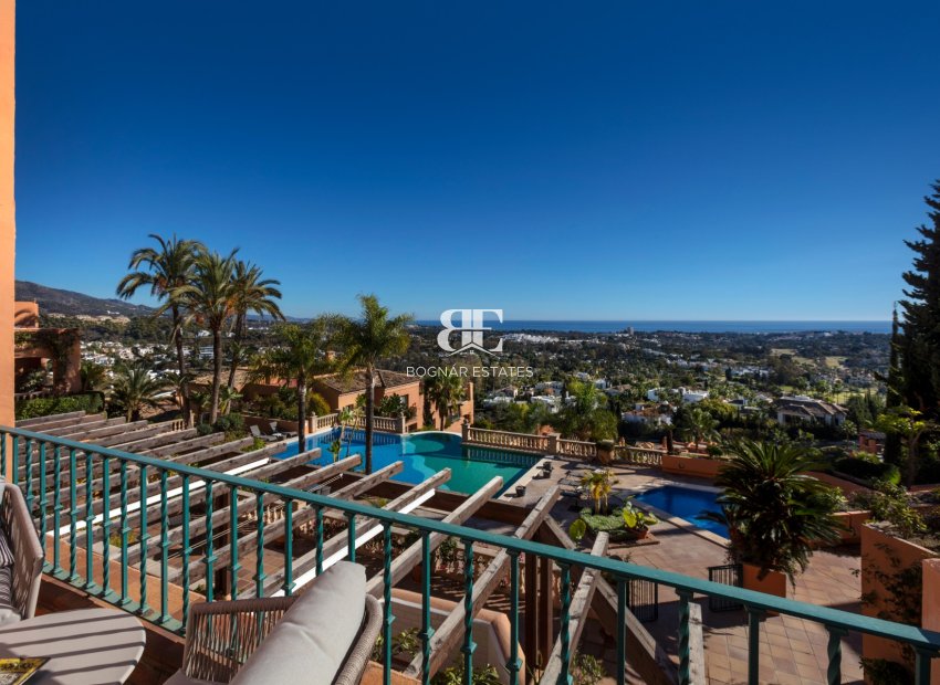 Wiederverkauf - apartment -
Marbella - Nueva Andalucía