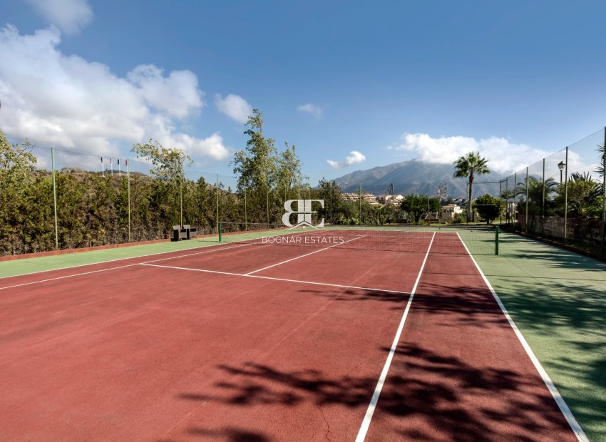 Wiederverkauf - apartment -
Marbella - Nueva Andalucía