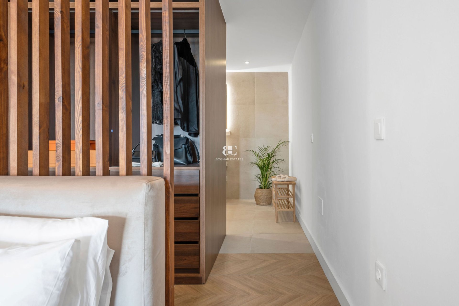 Wiederverkauf - apartment -
Marbella - Nueva Andalucía