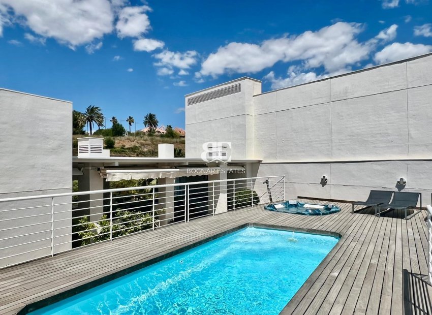 Wiederverkauf - apartment -
Marbella - Nueva Andalucía