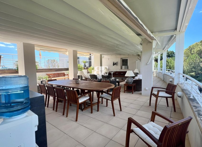 Wiederverkauf - apartment -
Marbella - Nueva Andalucía