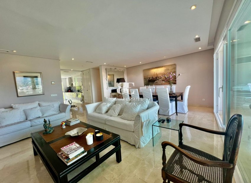 Wiederverkauf - apartment -
Marbella - Nueva Andalucía