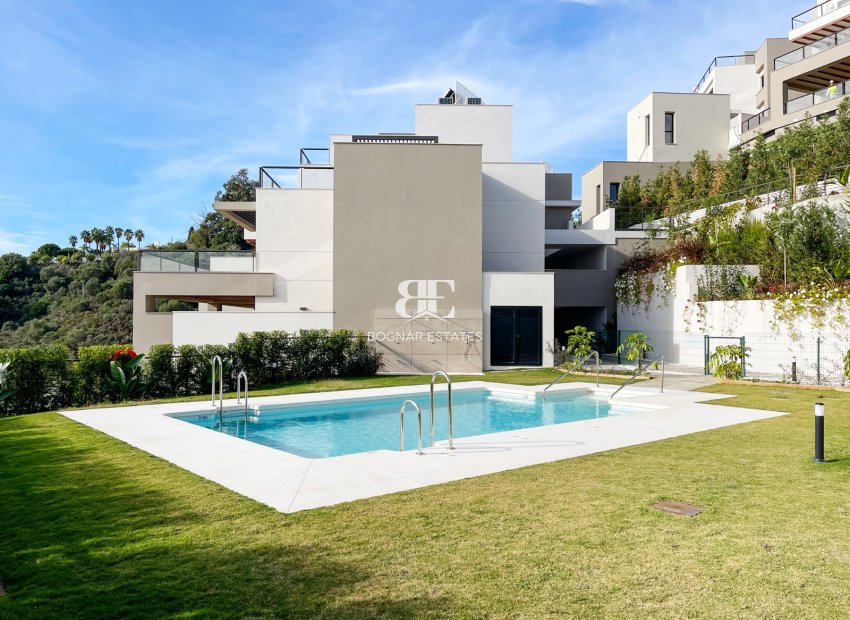 Wiederverkauf - apartment -
Marbella - Nueva Andalucía