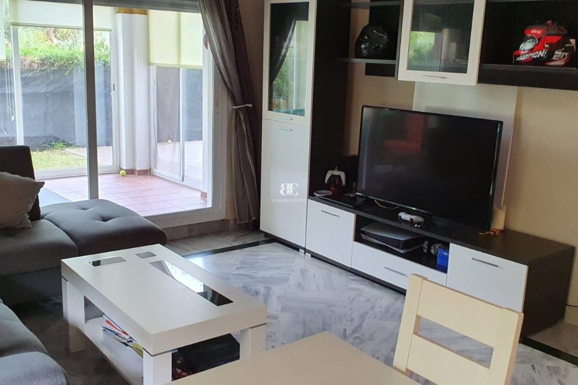 Wiederverkauf - apartment -
Marbella - Nueva Andalucía