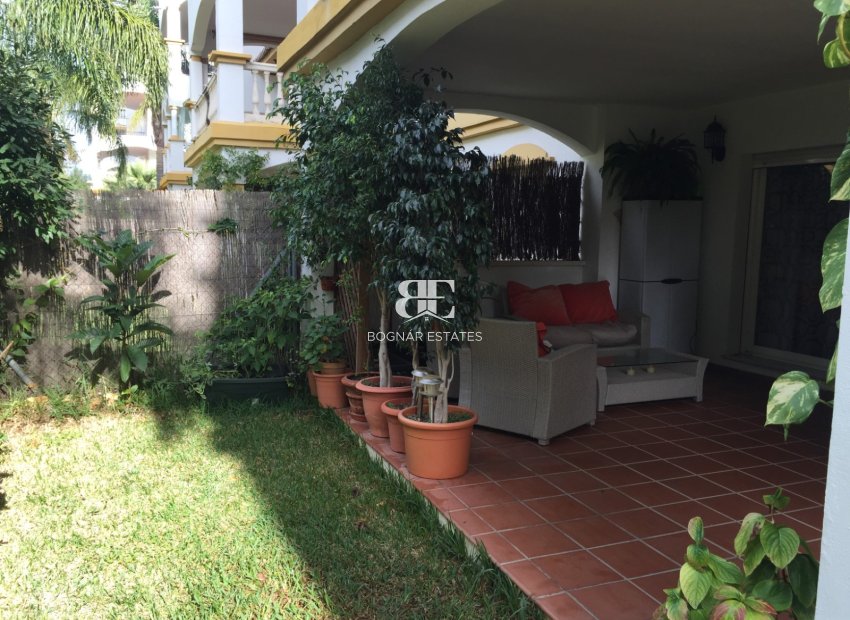 Wiederverkauf - apartment -
Marbella - Nueva Andalucía