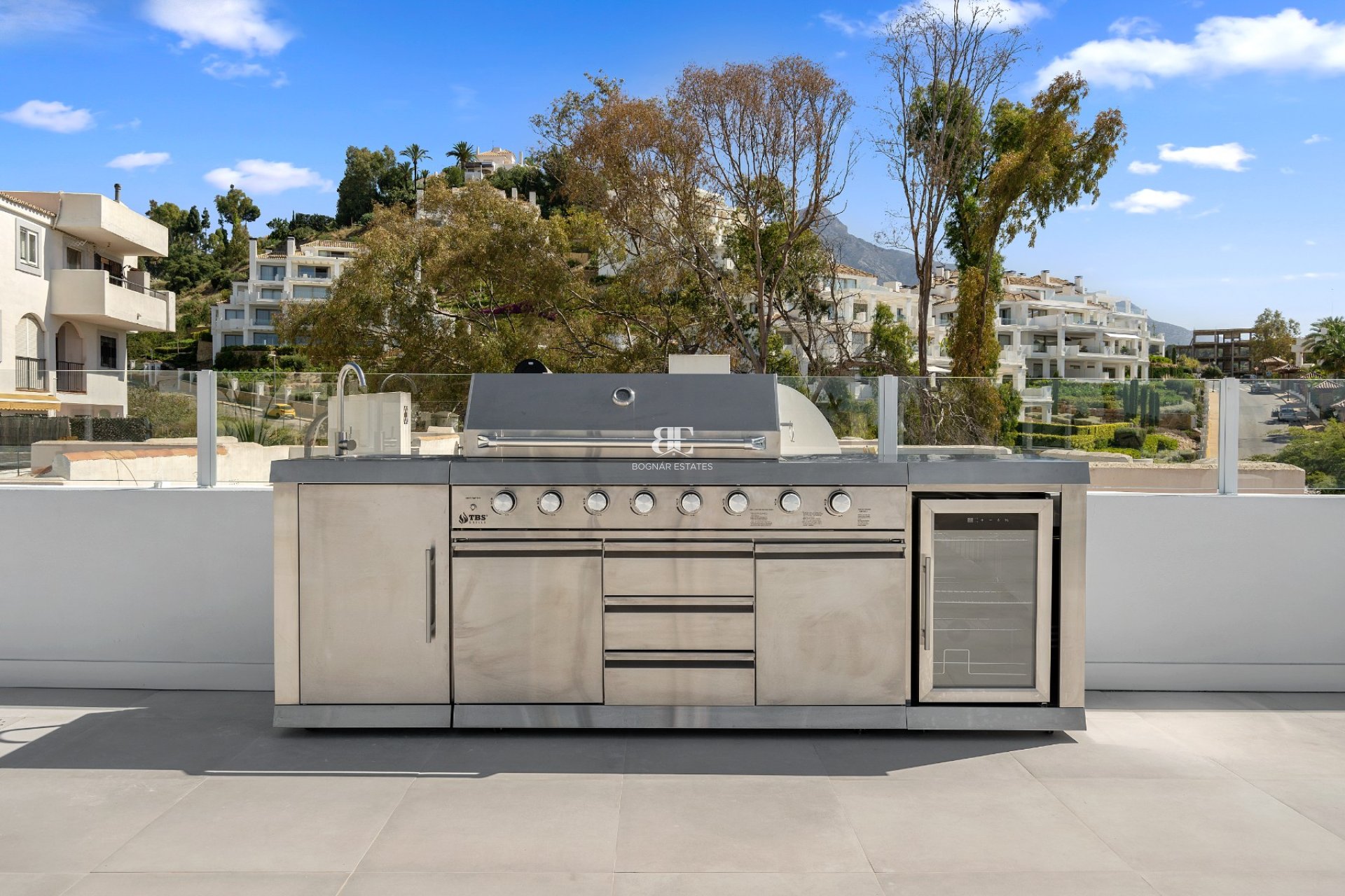 Wiederverkauf - apartment -
Marbella - Nueva Andalucía
