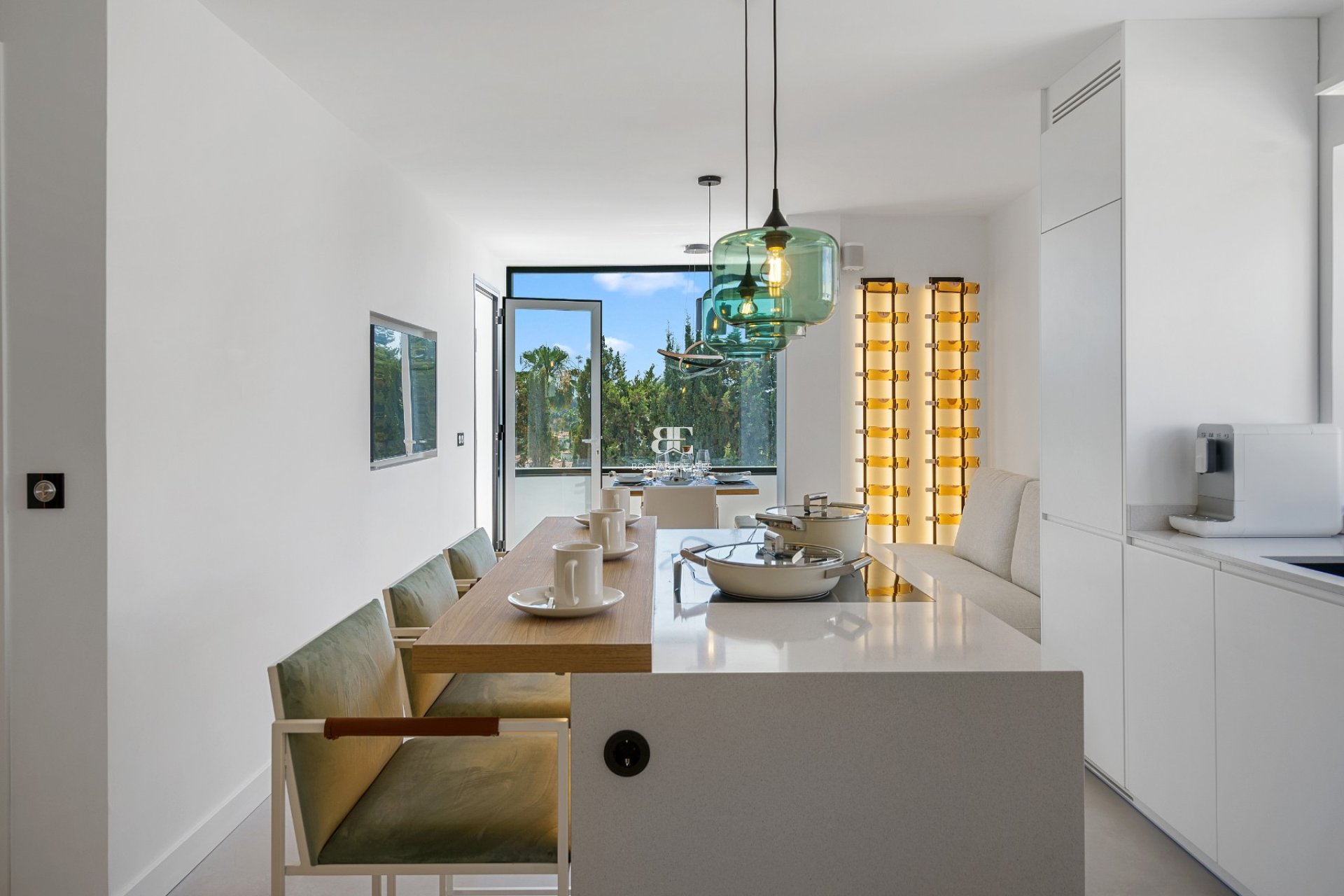 Wiederverkauf - apartment -
Marbella - Nueva Andalucía