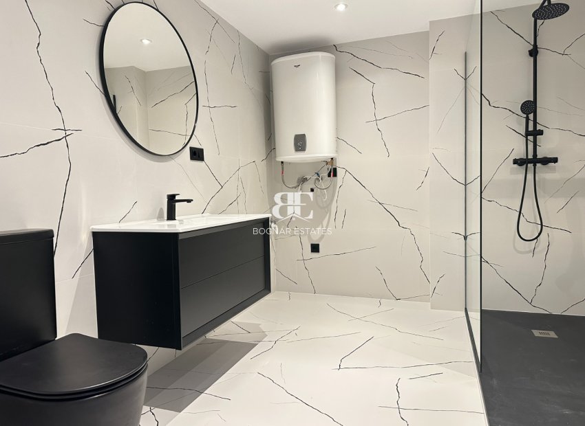 Wiederverkauf - apartment -
Marbella - Puerto Banús