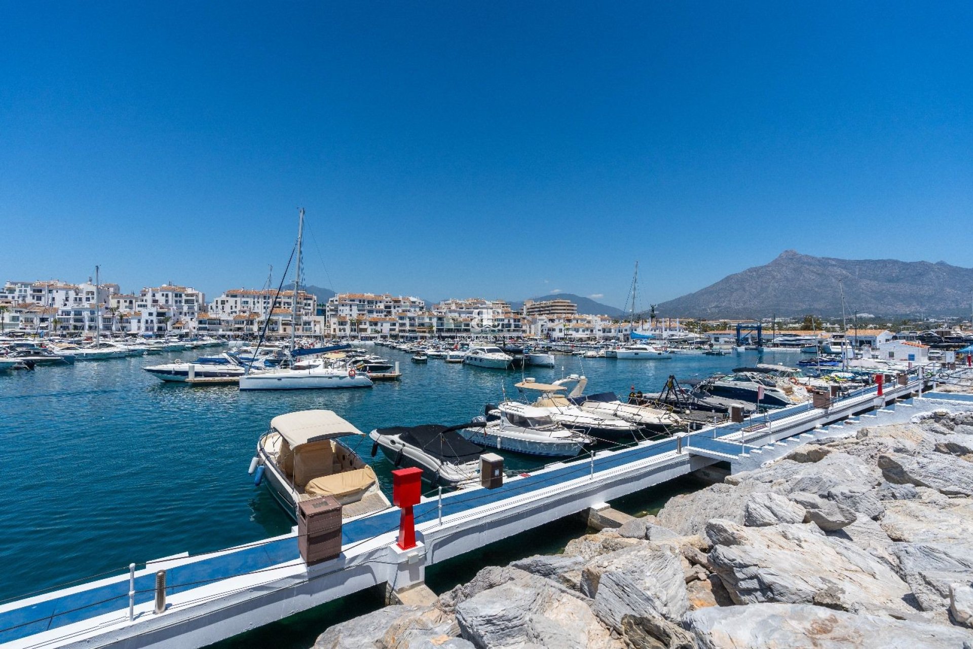 Wiederverkauf - apartment -
Marbella - Puerto Banús