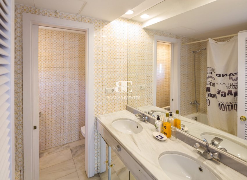 Wiederverkauf - apartment -
Marbella - Puerto Banús