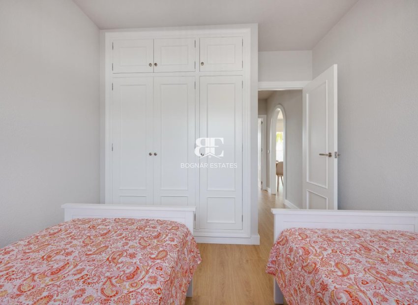 Wiederverkauf - apartment -
Orihuela Costa - Aguamarinas