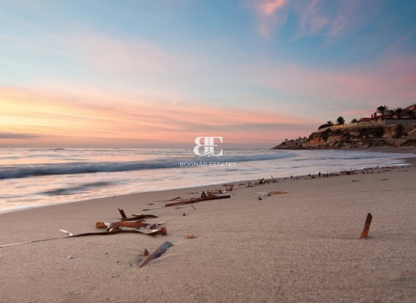 Wiederverkauf - apartment -
Orihuela Costa - Aguamarinas