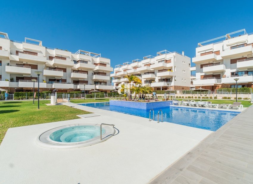 Wiederverkauf - apartment -
Orihuela Costa - Dehesa de campoamor