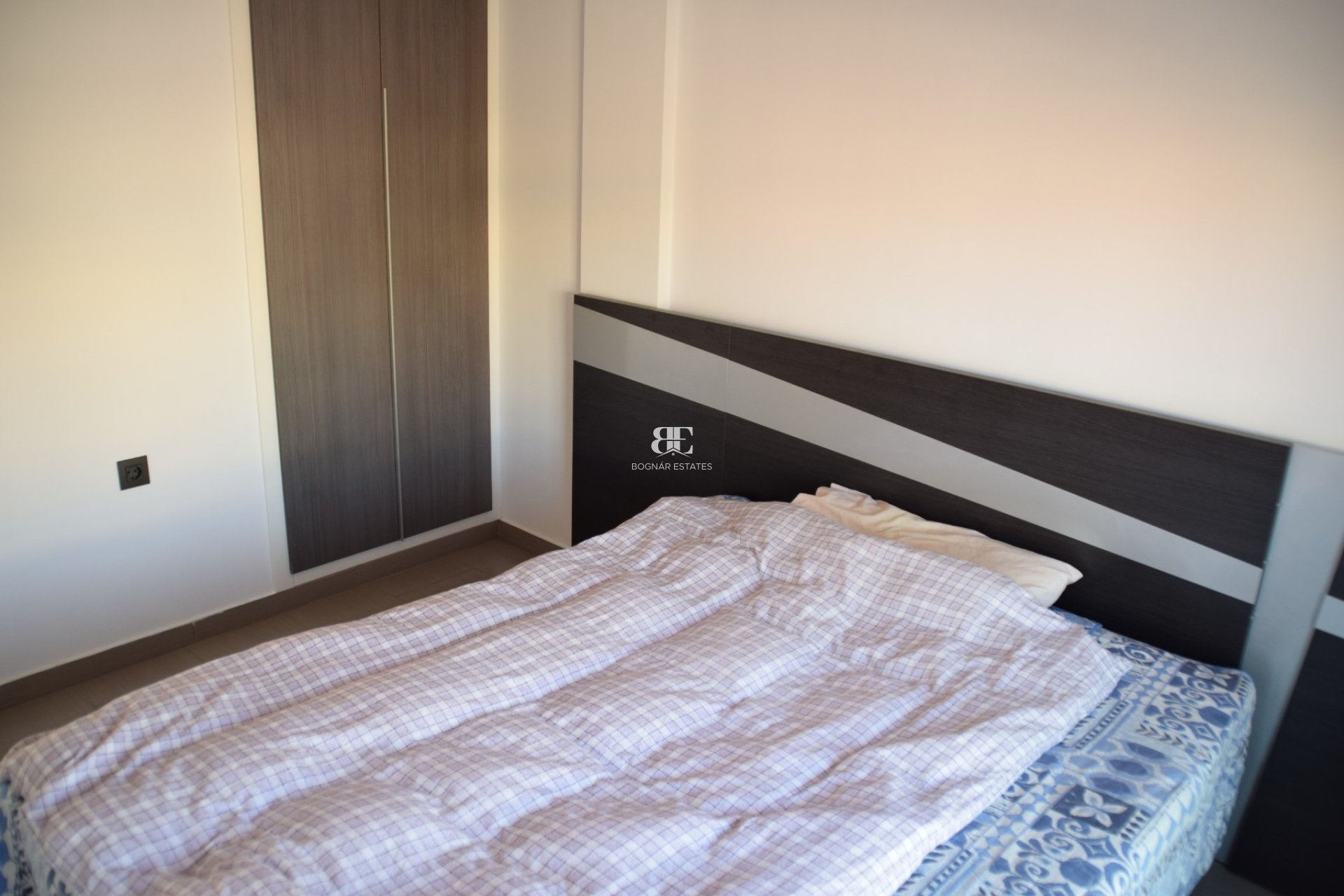 Wiederverkauf - apartment -
Orihuela Costa - La Zenia