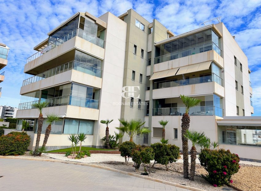Wiederverkauf - apartment -
Orihuela Costa - La Zenia