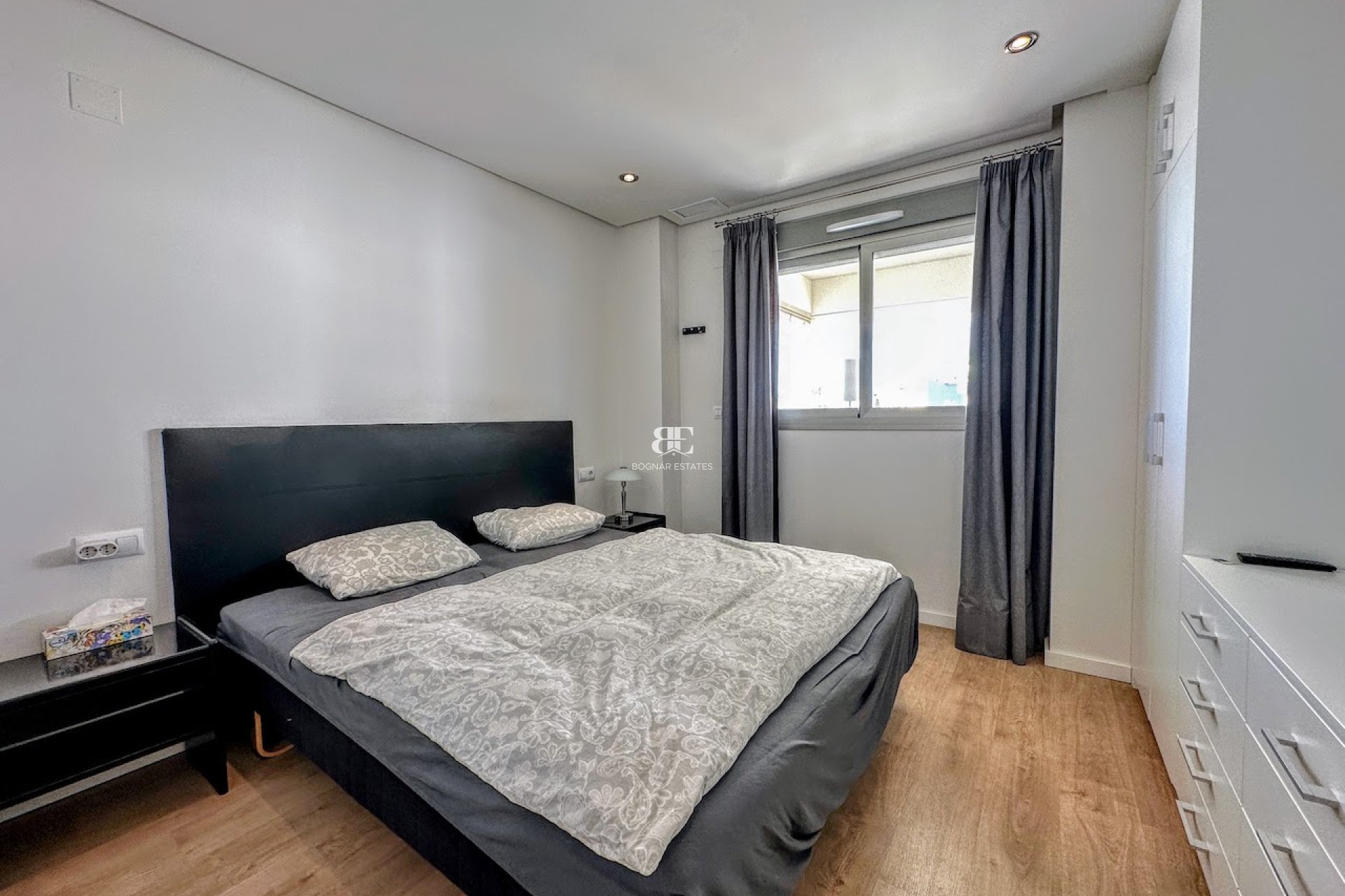 Wiederverkauf - apartment -
Orihuela Costa - La Zenia