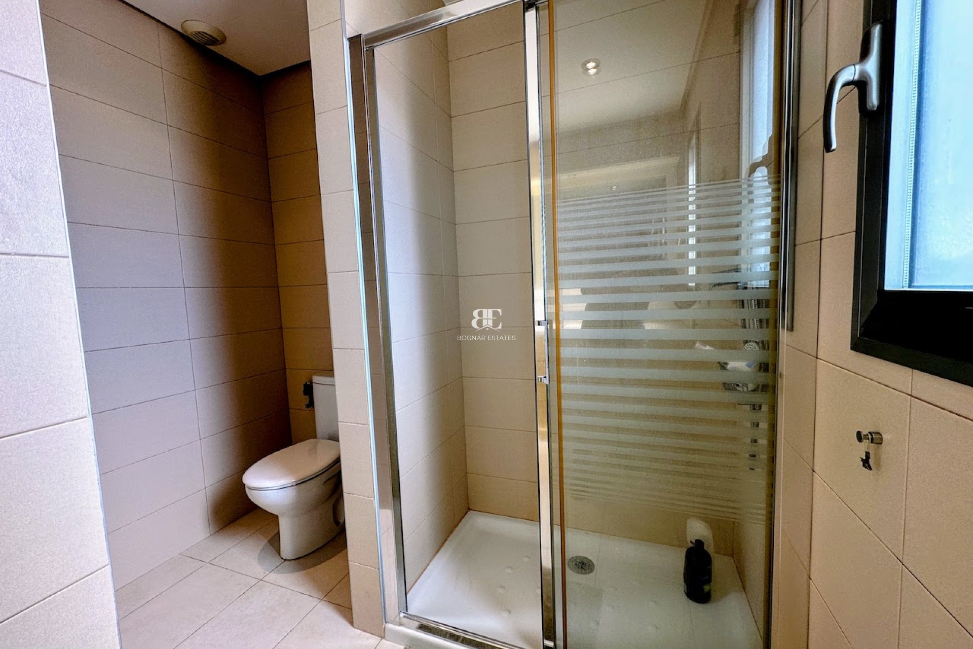 Wiederverkauf - apartment -
Orihuela Costa - La Zenia