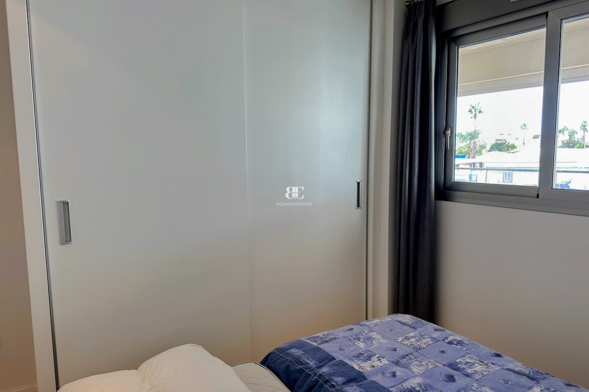 Wiederverkauf - apartment -
Orihuela Costa - La Zenia