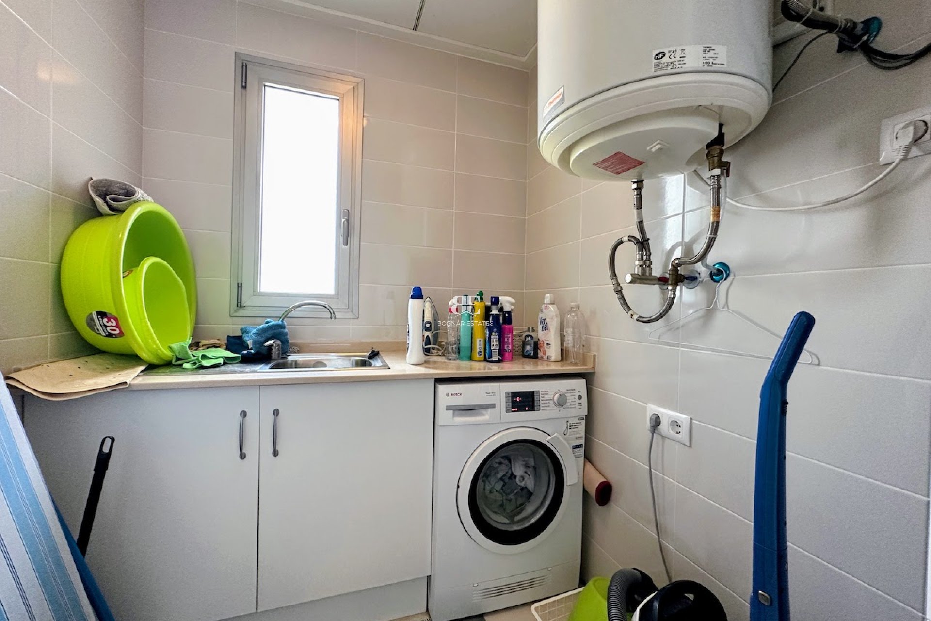 Wiederverkauf - apartment -
Orihuela Costa - La Zenia