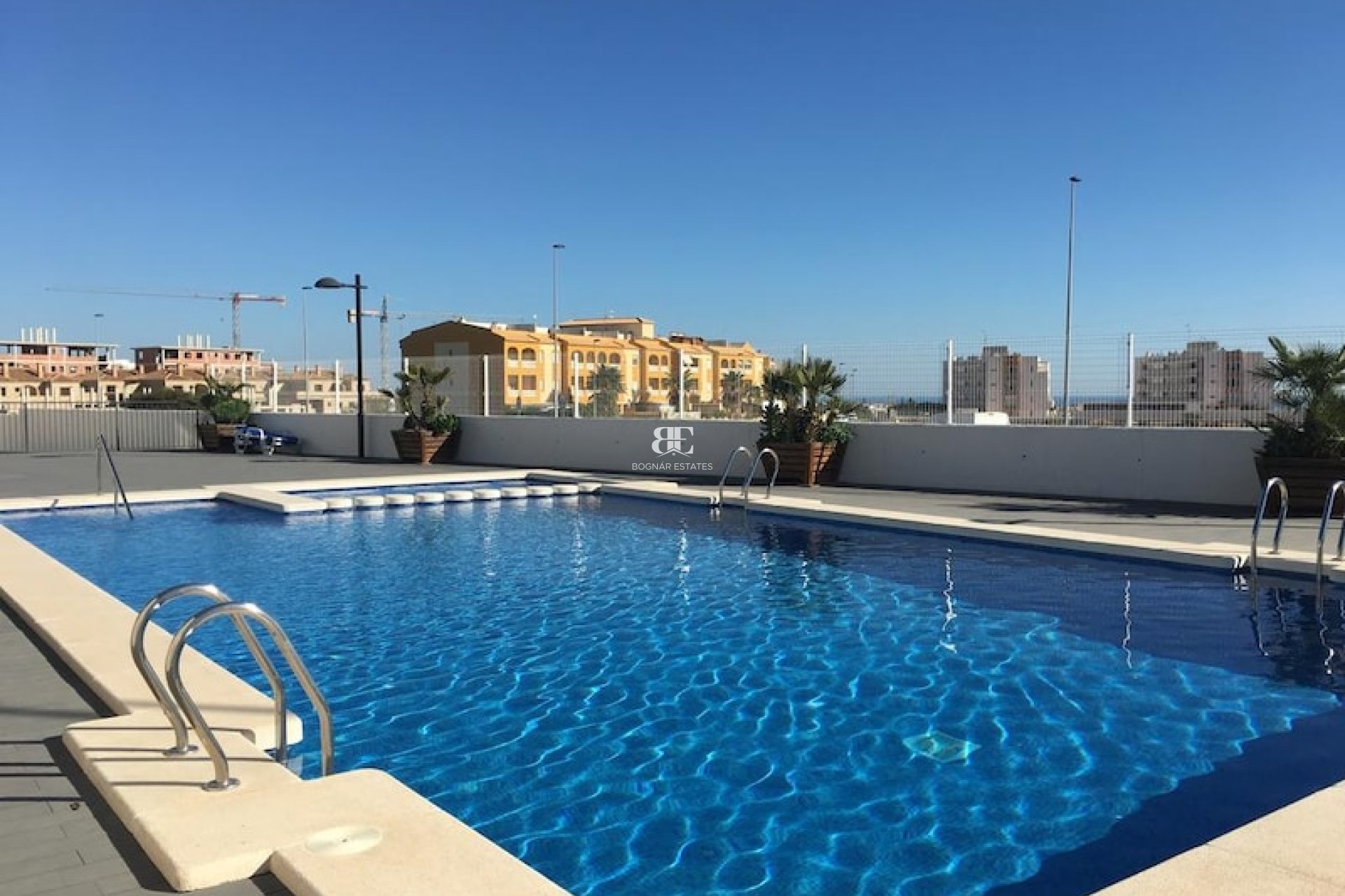 Wiederverkauf - apartment -
Orihuela Costa - La Zenia