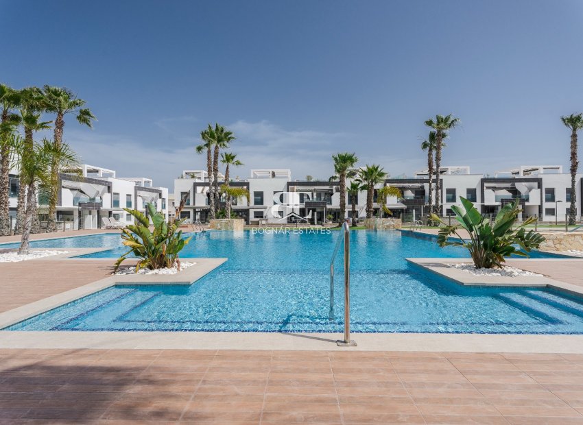 Wiederverkauf - apartment -
Orihuela Costa - La Zenia
