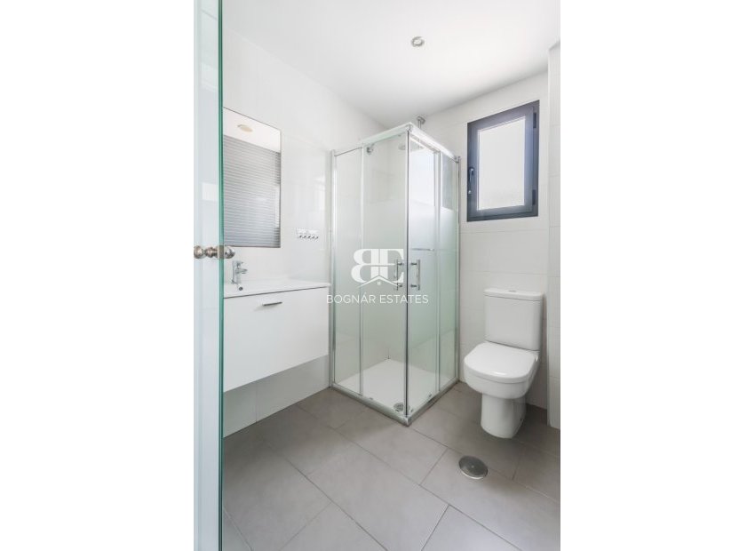 Wiederverkauf - apartment -
Orihuela Costa - La Zenia