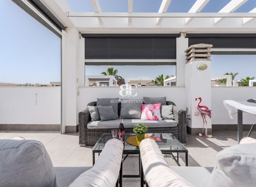 Wiederverkauf - apartment -
Orihuela Costa - La Zenia