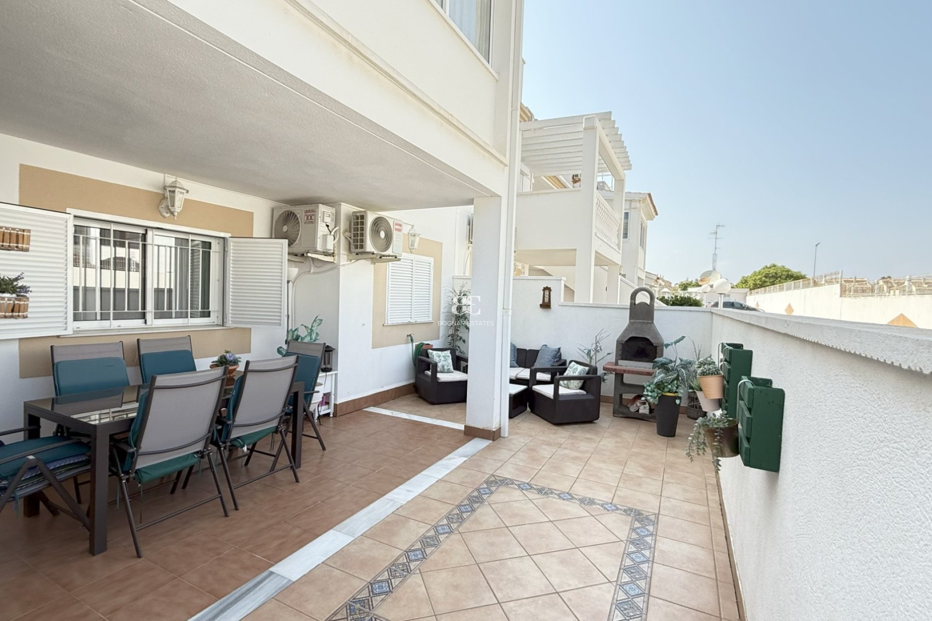 Wiederverkauf - apartment -
Orihuela Costa - La Zenia