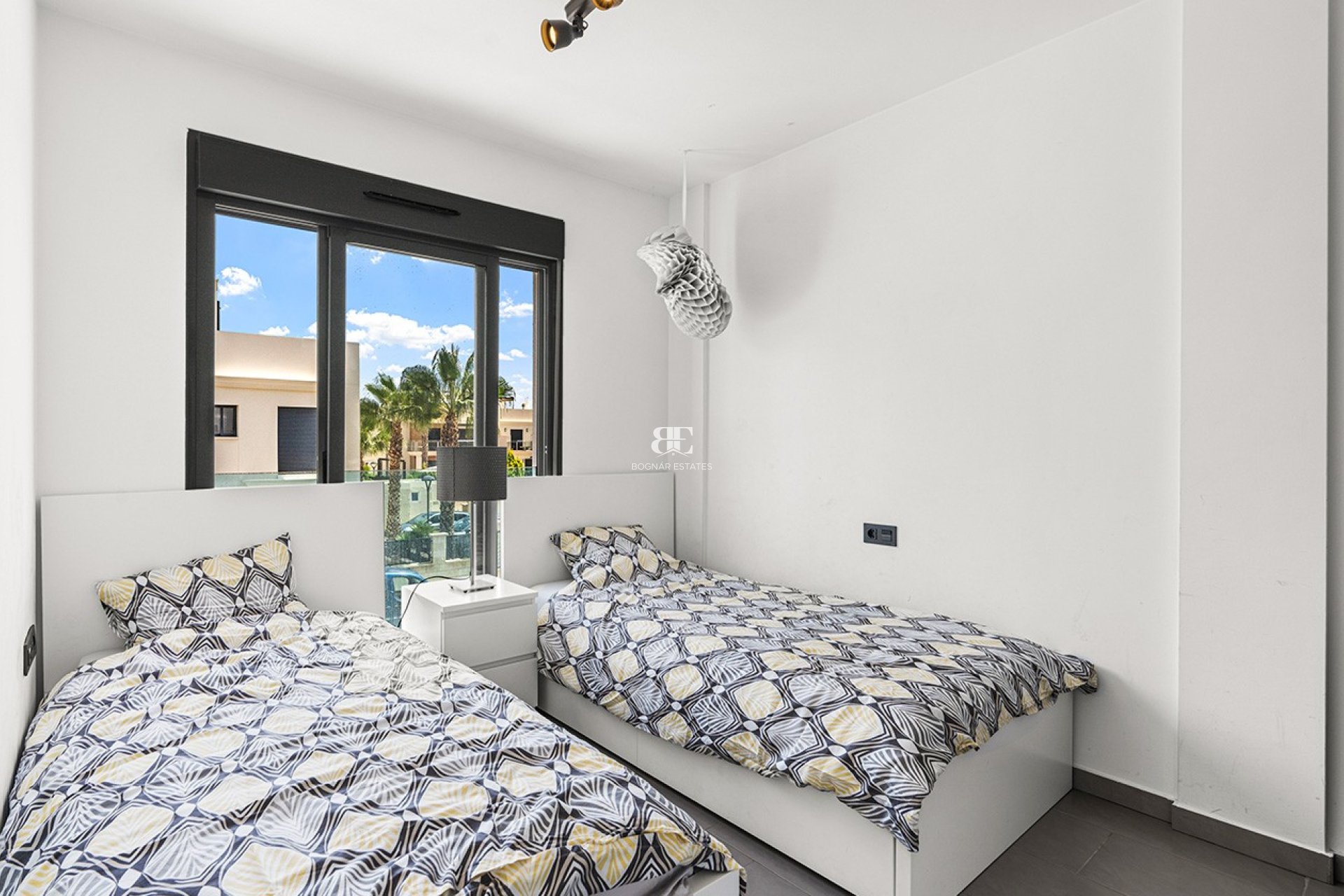 Wiederverkauf - apartment -
Orihuela Costa - La Zenia