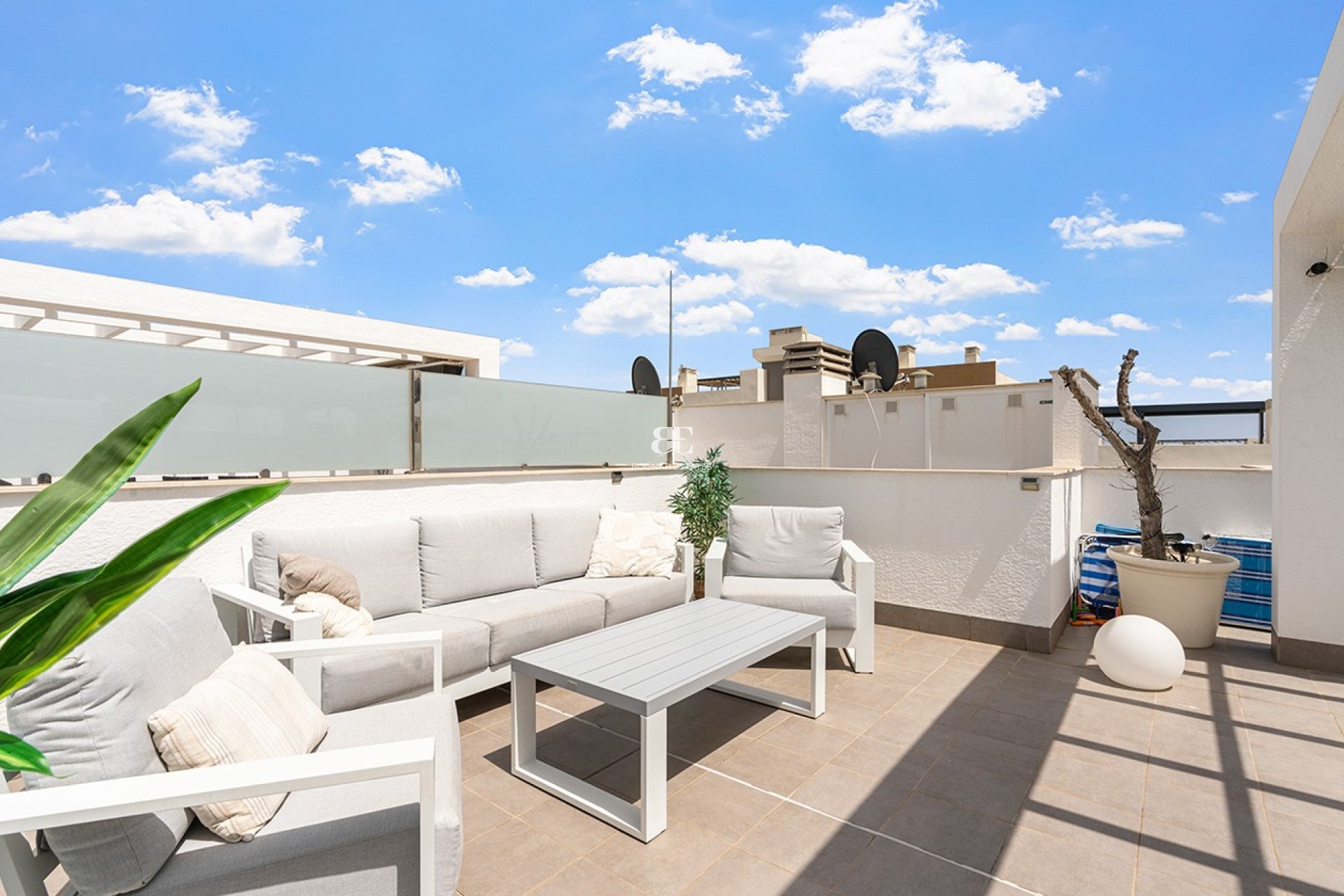 Wiederverkauf - apartment -
Orihuela Costa - La Zenia