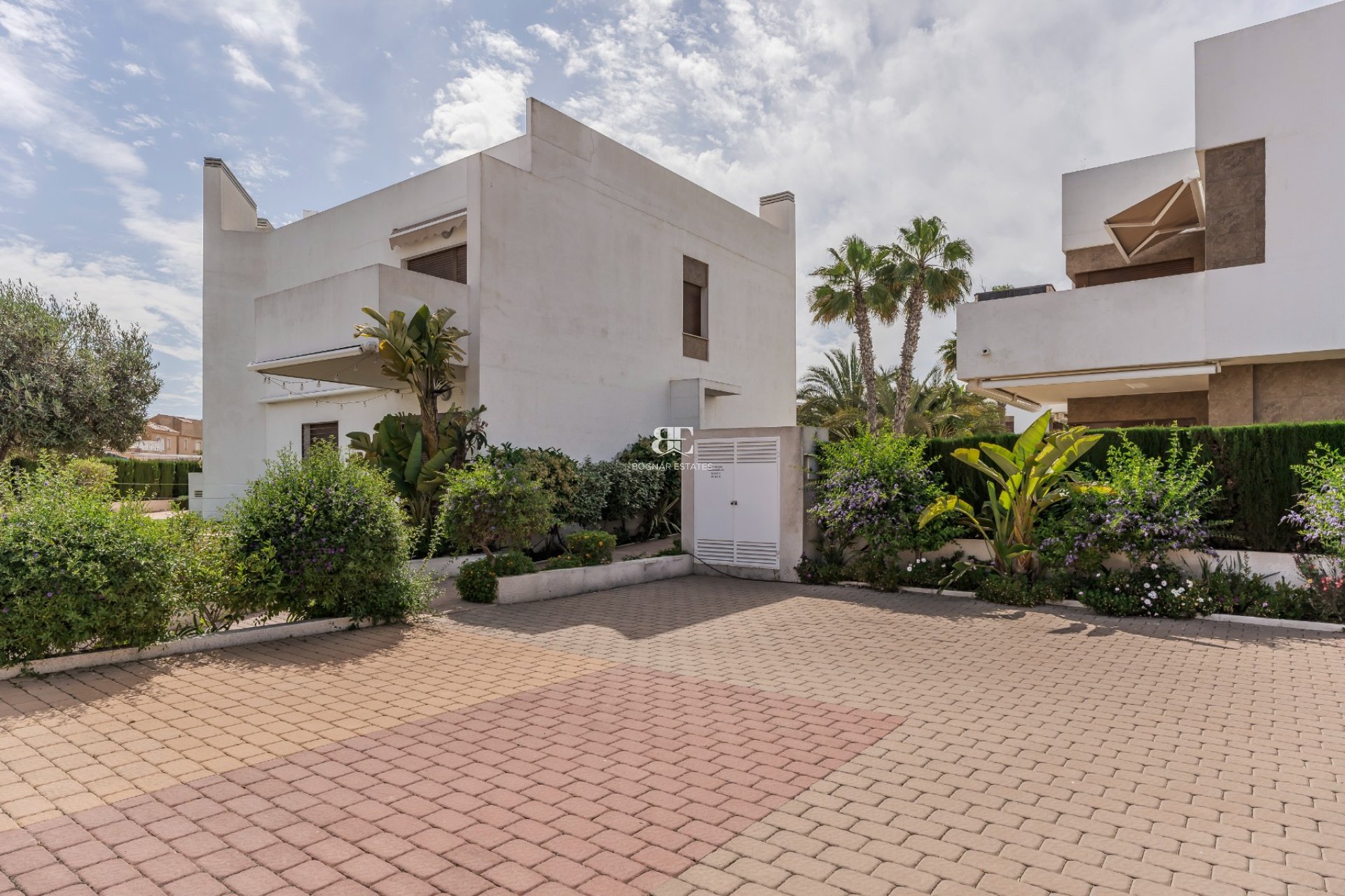 Wiederverkauf - apartment -
Orihuela Costa - La Zenia