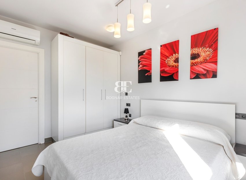 Wiederverkauf - apartment -
Orihuela Costa - Las Ramblas