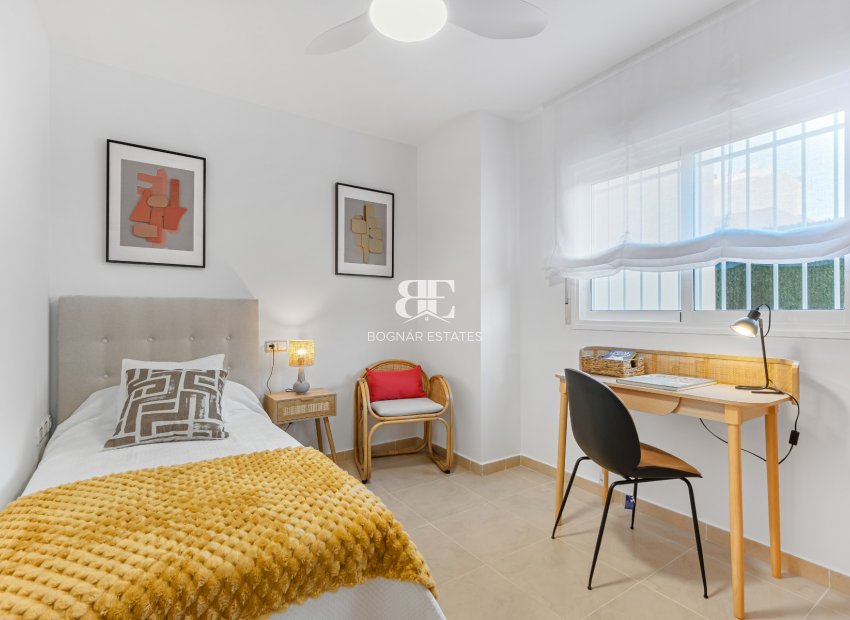 Wiederverkauf - apartment -
Orihuela Costa - Lomas De Cabo Roig