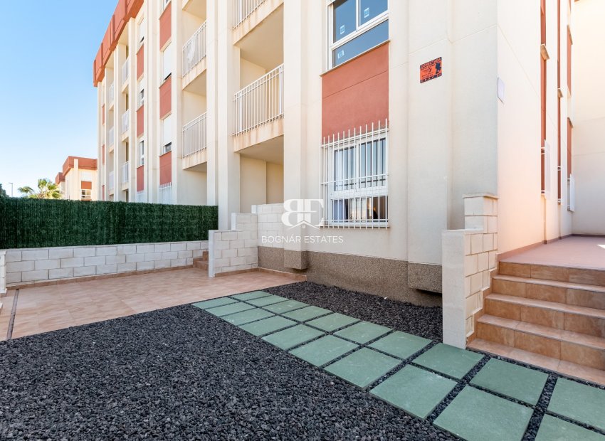 Wiederverkauf - apartment -
Orihuela Costa - Lomas De Cabo Roig
