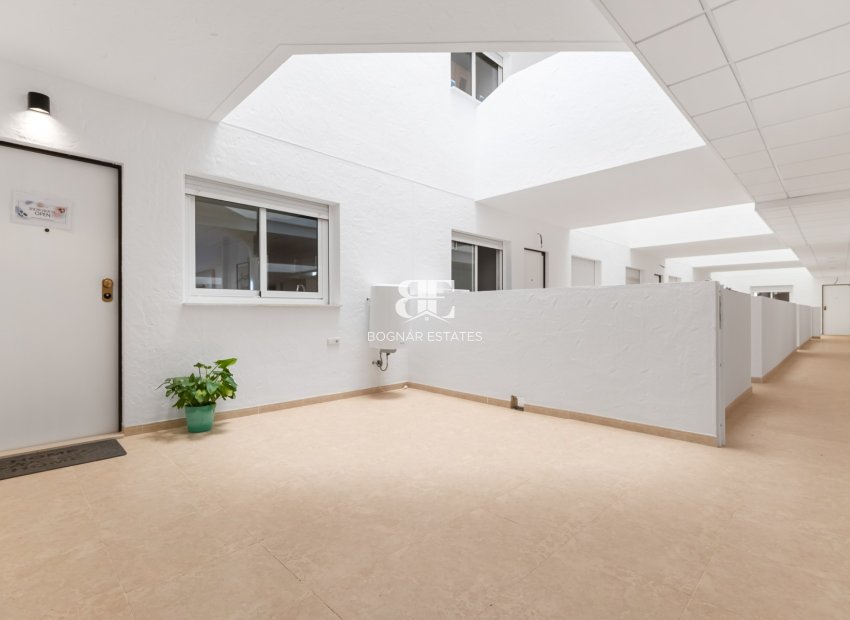 Wiederverkauf - apartment -
Orihuela Costa - Lomas De Cabo Roig