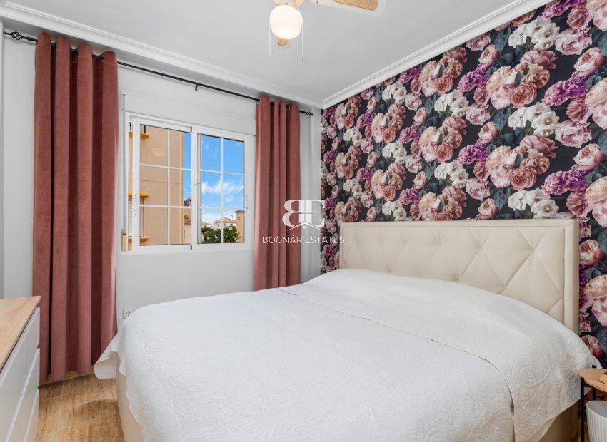 Wiederverkauf - apartment -
Orihuela Costa - Lomas De Cabo Roig