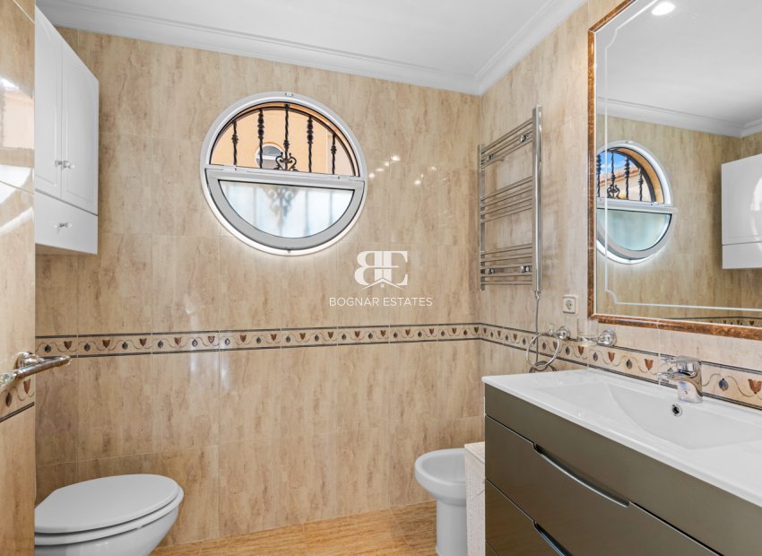 Wiederverkauf - apartment -
Orihuela Costa - Lomas De Cabo Roig