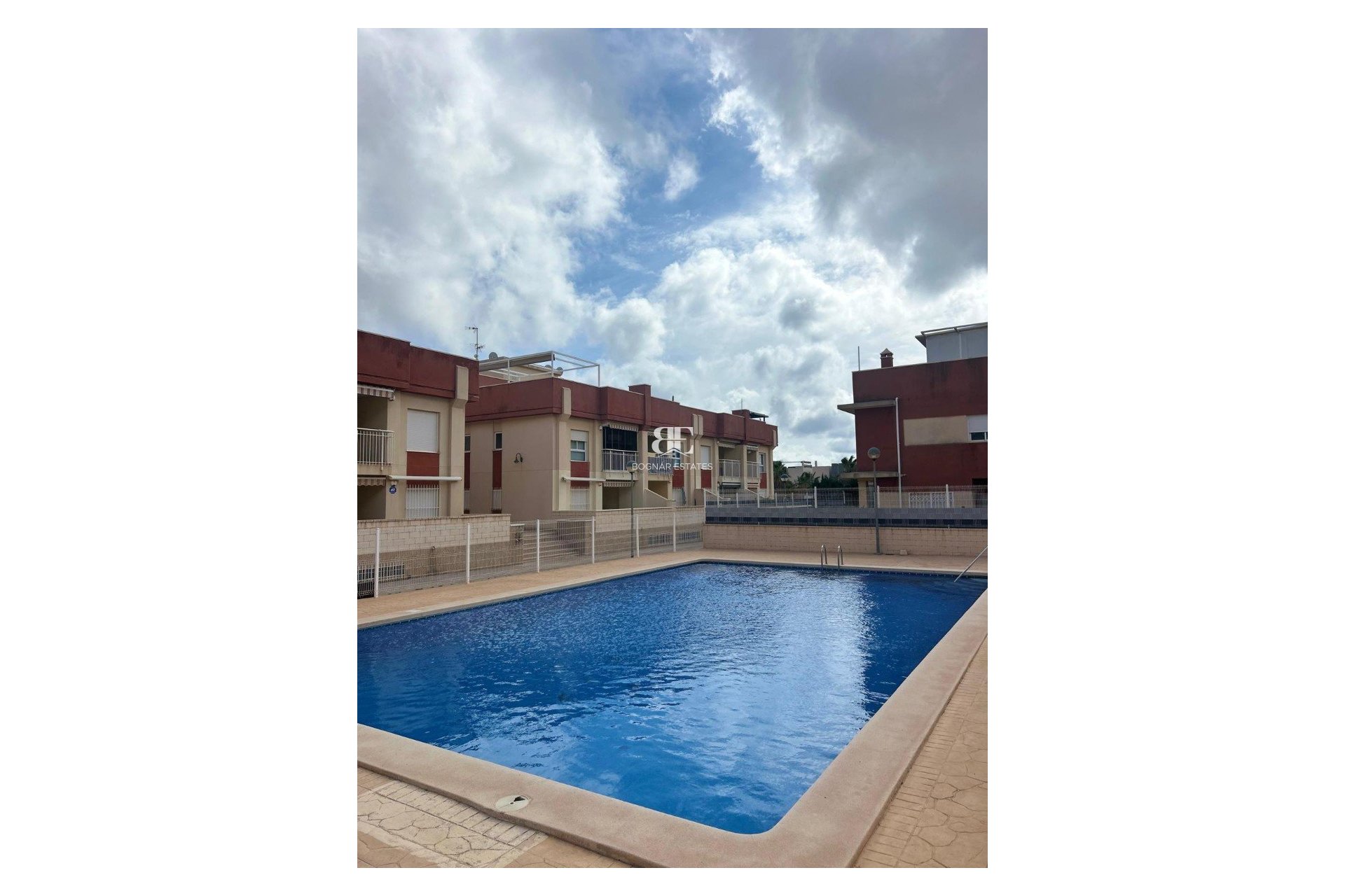 Wiederverkauf - apartment -
Orihuela Costa - Lomas De Cabo Roig