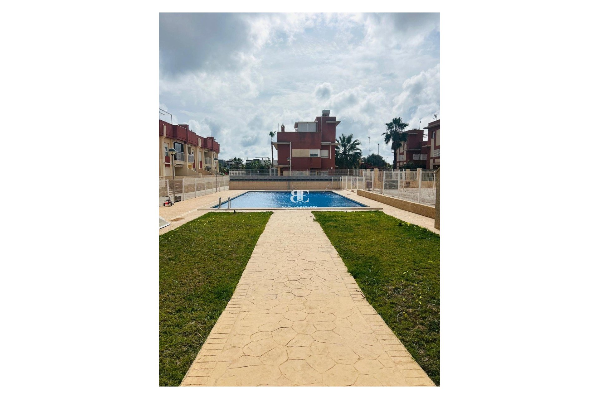 Wiederverkauf - apartment -
Orihuela Costa - Lomas De Cabo Roig