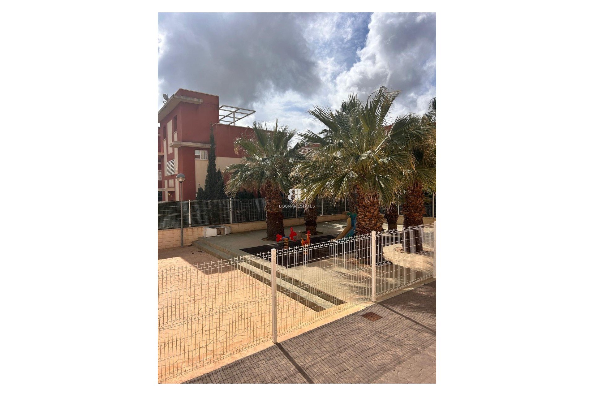 Wiederverkauf - apartment -
Orihuela Costa - Lomas De Cabo Roig
